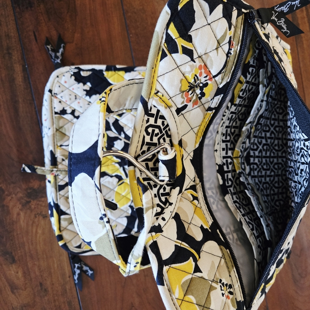Vera Bradley English Meadow Yellow Hanging Organizer Travel Cosmetic Case Bag - Picture 8 of 11